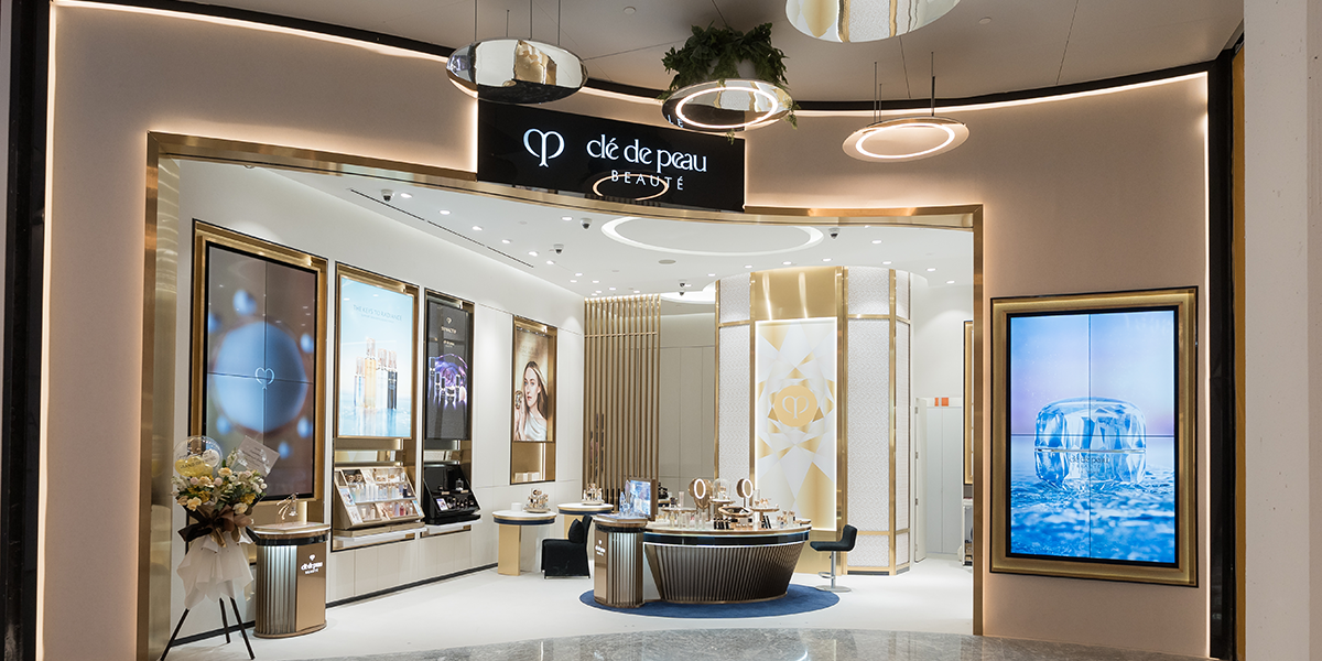 Clé de Peau Beauté — store interior